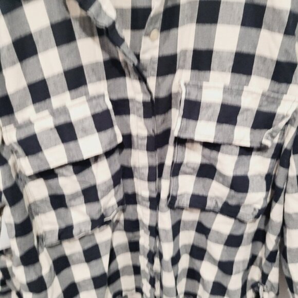 Zara Buffalo Plaid oversized button up - Picture 3 of 8